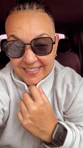 Quando a gente fica muito tempo em casa. , ., ., ., ., ., .,  #quemtemestilotemtudo , #meamomecuido❤️ , #cabeloafrotrançado , #parda ,  #cachoeiradosul