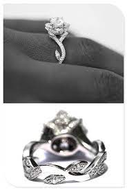Wow I Love This So Much Non Traditional And Traditional All In One Holy Cow I M Obsessed Rose Wedding Rings Wedding Rings Jewelry