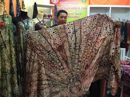 Download now gaun sasirangan kreasi icha tembus pasar nasional. Wow Ada Sasirangan Motif Matahari Terbit Di Tepi Sungai Martapura