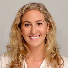 Mackenzie Barth's Instagram, Twitter & Facebook