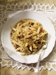 Pasta Con Cavolo Pates Au Chou Et Aux Champignons Ricardo Recipe Ricardo Recipe Recipes Pasta Recipes