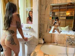 Janice Griffith Leaked Photo 1277114 - Fapello.su