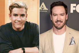 That's why the hair — the blonde hair — was. Saved By The Bell Mark Paul Gosselaar Transforms Into Zack People Com