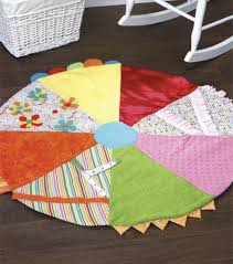 How To Make A Textured Play Mat For Baby Baby Activity Mat Baby Activity Mat Baby Playmat Quilt Baby Quilts