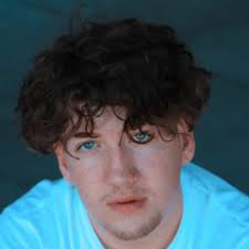 Stream Eli Myles music