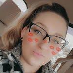 Ashley Deeter's Instagram, Twitter & Facebook