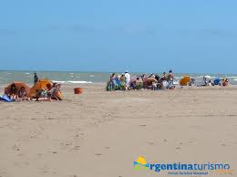 San cayetano is a fantastic village located here in southern spain, with so much to offer potential buyers and holidaymakers. Playas En Balneario San Cayetano Alojamientos Buenos Aires