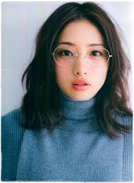 石原さとみの眉毛の作り方 剃り方 アーチの整え方とメイクの書き方 眉 整え方 眉毛 前髪なし 髪型