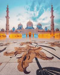 Sheikh Zayed Mosque One Of The Most Famous Mosques In The World All Seven Chandeliers Of The Mosque Are Made U Dubai Architecture Mosque Beautiful Mosques