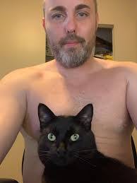 Mikki Lewis's Instagram, Twitter & Facebook