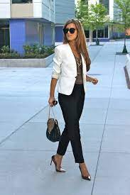 Get The Most Of Your Long Necklaces By Learning How To Style Them We Present To You The Latest Fashion Trends Fashionable Work Outfit Work Fashion Work Outfit