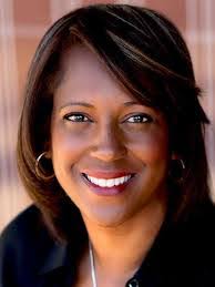 Shari Dunn's Instagram, Twitter & Facebook