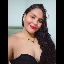 Hola muy buenas tardes damas y Caballero les ofrezco el servicio de hermoso  rizo chino crochet trenzas africanas trenzas playeras con diseño y mucho  más información al privado