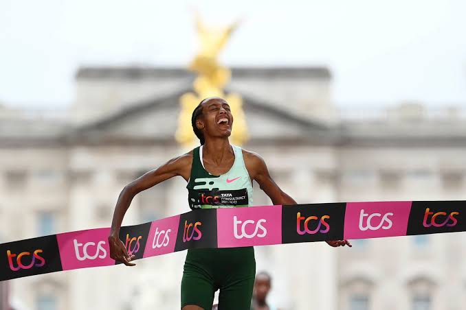 London Marathon: Sifan Hassan lays claim to being greatest female distance runner with thrilling victory | CNN