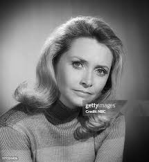 4,540 Susan Bank Photos & High Res Pictures