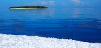 Kalau ya, maka pembaca tengah berada di blog travel yang tepat! Pemandangan Laut Home Facebook