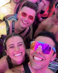 Zach, Zac, Ryan, Ryan, Nic, Nic, Jacob, Jake, Harry, Jonathan, and friends  take Moonrise💜🪩👾