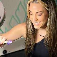 Ashley Dalbec's Instagram, Twitter & Facebook