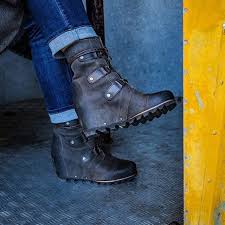 My New Fall Favorite These Sorel Wedge Boots Click On Link In Profile To See More Photos Of This Outfit And My Road Trip To Vail Colorado Sorelstyle Roadtrip Travel Me Fashion Love