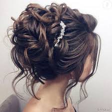 Queue de cheval ou chignon flou ? Mariage Les Plus Beaux Chignons Reperes Sur Pinterest Puretrend