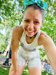 Sydney Mclain's Instagram, Twitter & Facebook