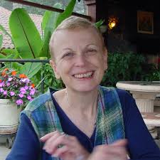 Dery Dyer, una gran editora estadounidense, deja un profundo legado en  Costa Rica