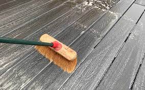 What is the best deck cleaner? How To Clean Composite Decking The Neotimber Way