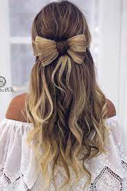 We Gathered Up A Special Compilation Of Christmas Hairstyles For Long Hair Which Look Cute And Are Si Hair Styles Medium Hair Styles Medium Length Hair Styles