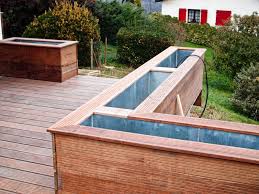 Tous les elements pour construire une terrasse exterieure perenne lentretenir ou la magnifier sont disponibles sur notre boutique en ligne. Creation De Jardiniere Et De Banc En Lame De Terrasse Bois Home Facebook