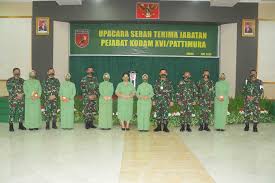 Sementara itu, para pejabat lama yaitu kolonel inf parlindungan hutagalung selanjutnya menjadi pamen denma mabes tni angkatan darat dalam rangkan mengikuti sesko tni, kolonel inf ali aminudin selanjutnya menjabat wadanrindam iii/siliwangi, kolonel cpm reza muhammad h nasution akan menjadi dosen madya seskoad, kolonel czi rudi wahjudiono dipercayakan sebagai asisten logistik kasdam iii/siliwangi serta kolonel inf mustakim akan menjabat sebagai kasiops kasrem 072/pamungkas di yogyakarta. Pangdam Xvi Pattimura Pimpin Sertijab Lima Pejabat Kodam Xvi Pattimura Cakra News