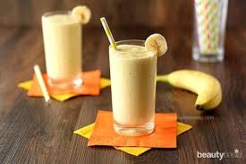 Campur susu cair, gula, dan susu kemudia aduk rata 3. Segar Ini Rekomendasi Kreasi Minuman Dengan Yakult Yang Wajib Dicoba