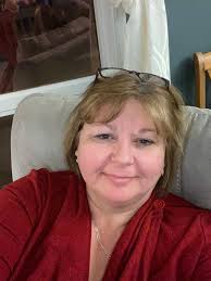 Kari Morgan (@bennythepuppy)