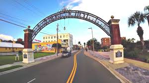 Is a place for both coffee fiends and wine. Hotel Near Ybor City Tampa Chart House Suites