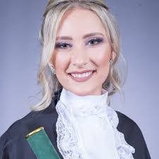 Leticia Hoffmann's Instagram, Twitter & Facebook