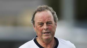 Umpire clocks a stunning 1200