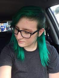 Shaved Side Shaved Hair Side Shave Green Hair Manic Panic Dyehard Girls Hair Hair Style Long And Short Hair Styl Green Hair Girl Hairstyles Hair Styles