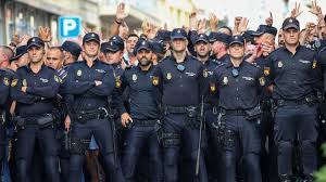 Policía nacional rinde homenaje al insp. Como Opositar A Policia Nacional La Guia Definitiva Un Policia