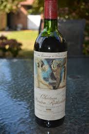 Ainsi, votre étiquette de vin doit contenir toutes les informations de traçabilité et donnera des critères de choix aux consommateurs. L Art Et Le Vin Les 5 Etiquettes De Bouteilles Les Plus Emblematiques