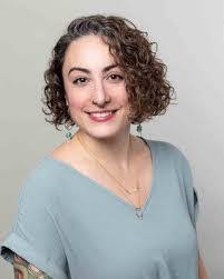 Amanda Gaede's Instagram, Twitter & Facebook