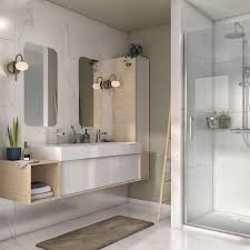 Une Douche A L Italienne Dans Une Salle De Bains Au Style Industriel Leroy Merlin Salle De Bains Moderne Meuble Salle De Bain Leroymerlin Salle De Bain