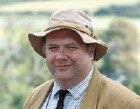 Tell tourists of hidden history