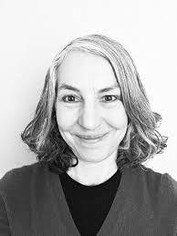 Roberta Rees's Instagram, Twitter & Facebook