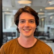 Marilyn Wulff's Instagram, Twitter & Facebook