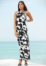 Isaac Mizrahi Black White Floral Maxi Dress Beallsflorida White Floral Maxi Dress Floral Maxi Dress Lifestyle Clothing