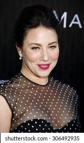 246 resultados de imágenes, fotos de stock e ilustraciones libres de  regalías para Lynn collins