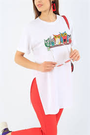 21 95 Tl Beyaz Duble Kol Bayan Tisort 34788 Modamizbir 2020 Mankenler Moda Tisort