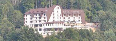 Its length is 10 km (6.2 mi) and its basin size is 23 km2 (8.9 sq mi). Cazare Transfagarasan Hotel Valea Cu Pesti