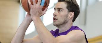 Nach der Zwangspause geht's mit einem Auswärtsspiel wieder los