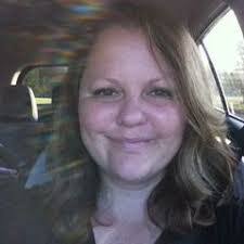 Tara Vasquez's Instagram, Twitter & Facebook