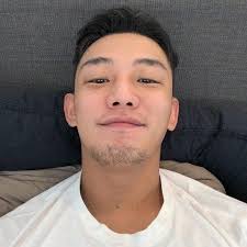 Yoo Ah In Looks Natural In Newly Grown Beard Korean Actors Korean Celebrities Actors